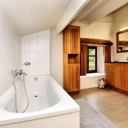 Vintage In With A Private Terrace * Petites Tailles