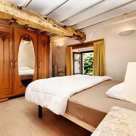 Vintage In With A Private Terrace